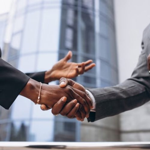 african-business-male-people-shaking-hands_1303-18516 african-business-male-people-shaking-hands_1303-18516
